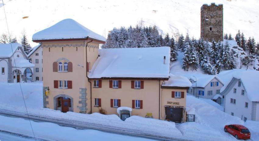 Sust Lodge Am Gotthard Hospental Exterior foto